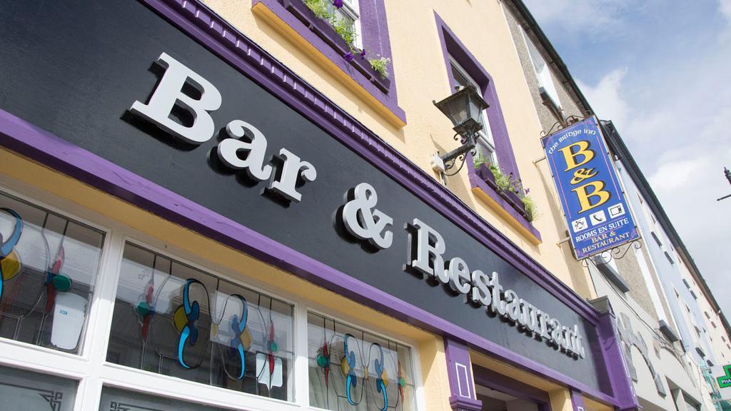 Walsh'S Bridge Inn Newport  Exterior foto